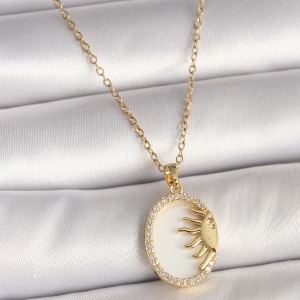 316L Çelik Gold Renk Zincir Beyaz Mineli Gün Batımı Model Zirkon Taş Detay Kadın Kolye