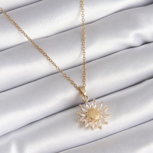 316L Çelik Gold Renk Zirkon Taşlı Papatya Model Kadın Kolye