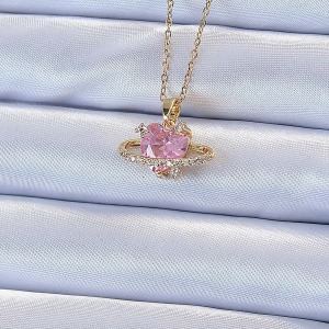 316L Çelik Zincir Altın Renk Pembe Zirkon Taşlı Satürn Görünümlü Kalp Kolye